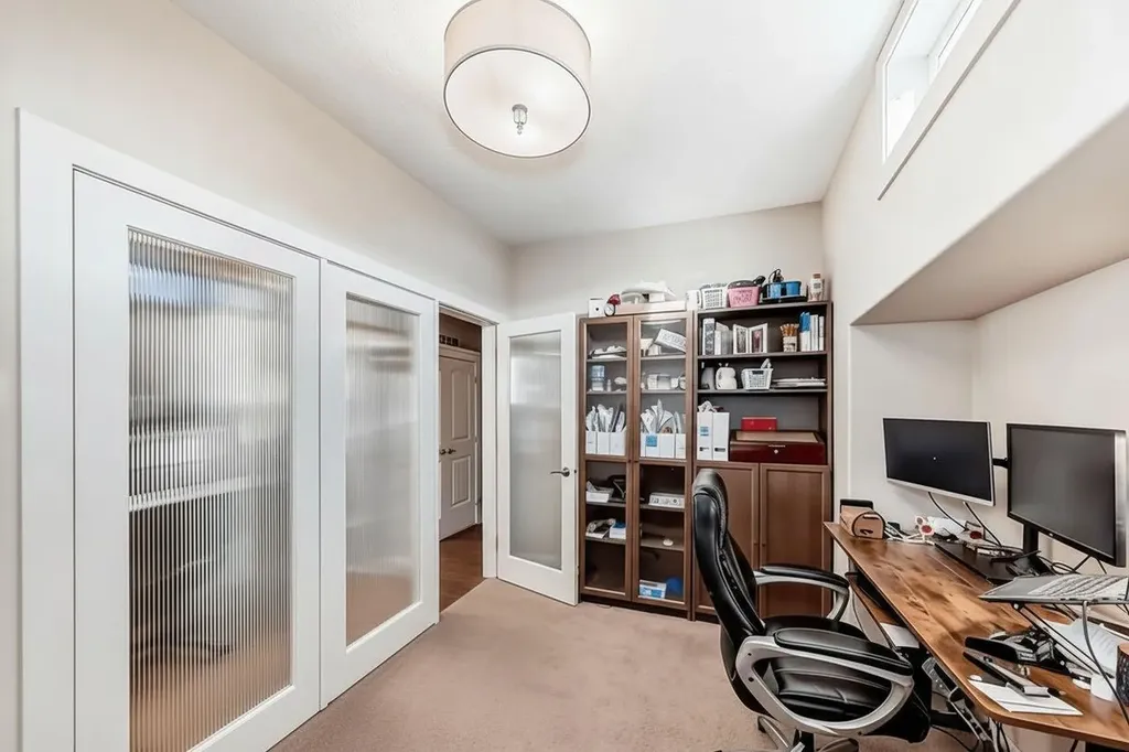 4 Auburn Sound Court SE Calgary AB T3M 0G5