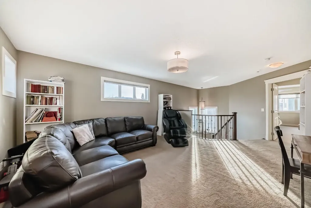 4 Auburn Sound Court SE Calgary AB T3M 0G5