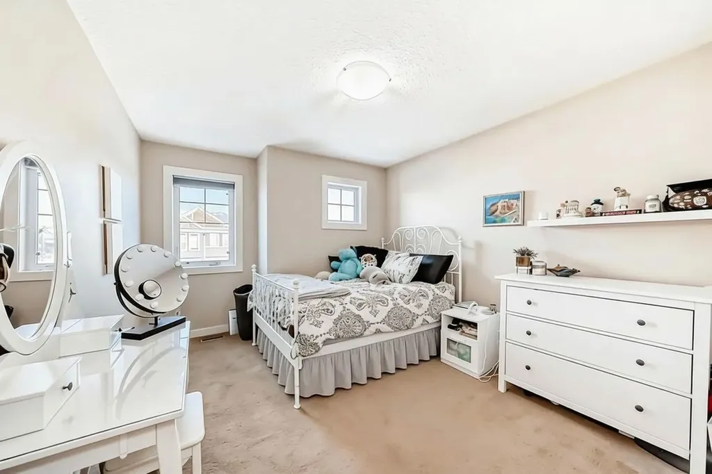 4 Auburn Sound Court SE Calgary AB T3M 0G5