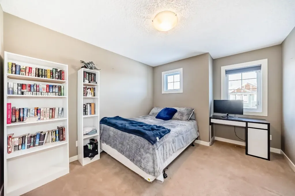 4 Auburn Sound Court SE Calgary AB T3M 0G5