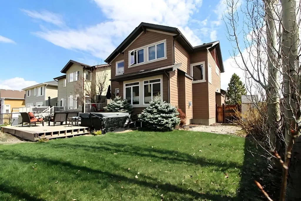 4 Auburn Sound Court SE Calgary AB T3M 0G5