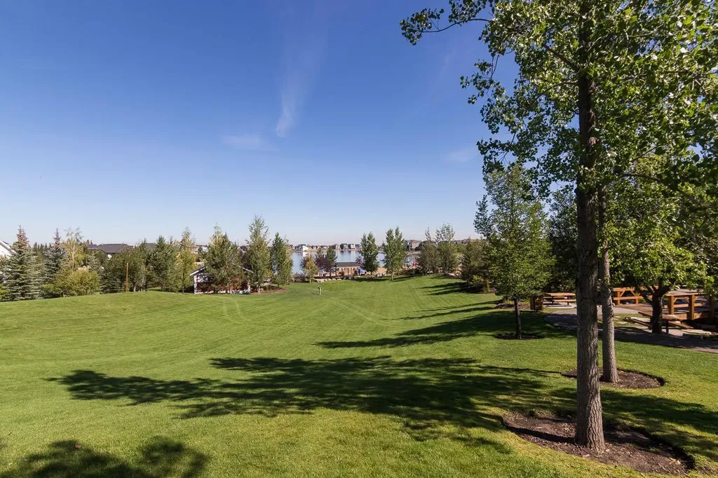 4 Auburn Sound Court SE Calgary AB T3M 0G5