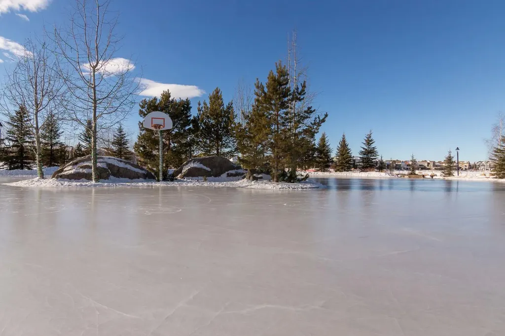 4 Auburn Sound Court SE Calgary AB T3M 0G5