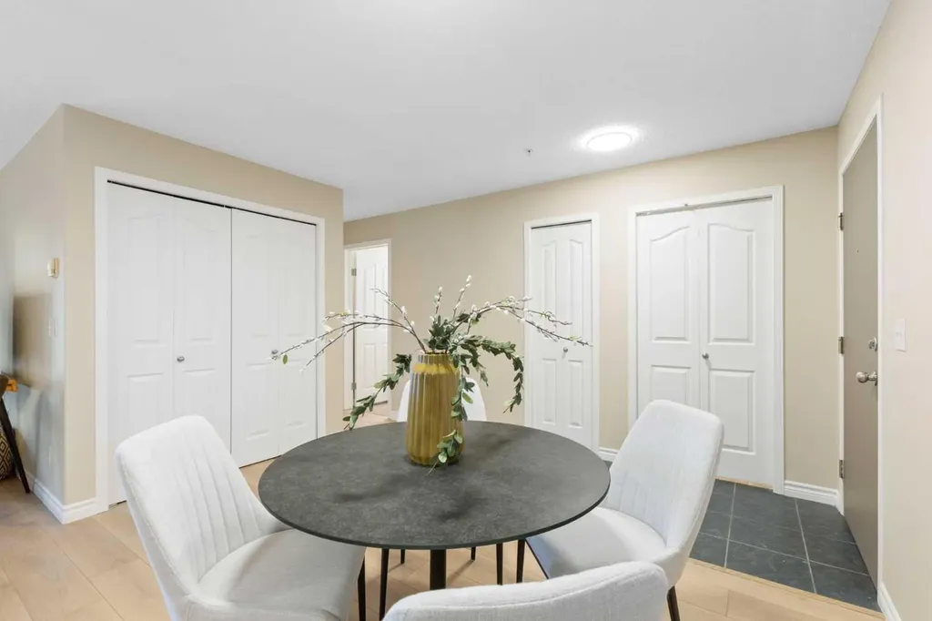 10 Prestwick Bay SE Calgary AB T2Z 0B4
