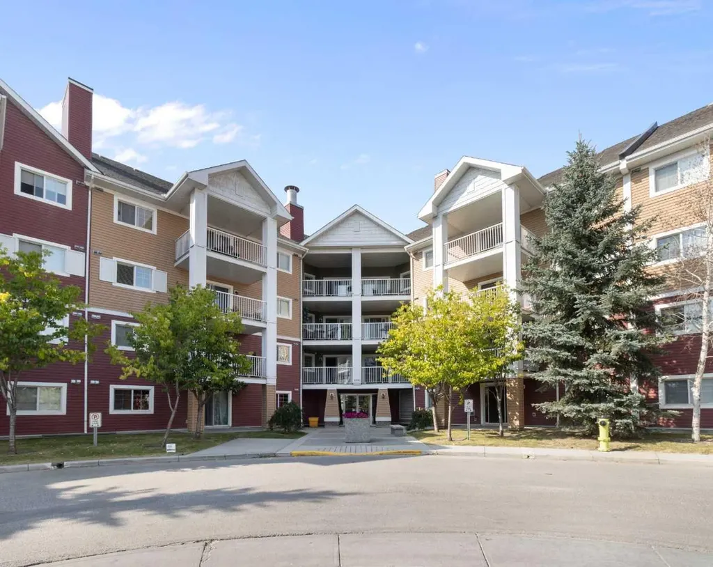 10 Prestwick Bay SE Calgary AB T2Z 0B4
