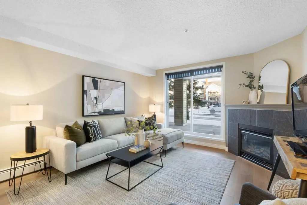 10 Prestwick Bay SE Calgary AB T2Z 0B4