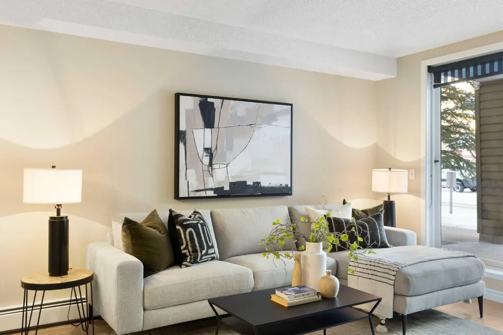 10 Prestwick Bay SE Calgary AB T2Z 0B4