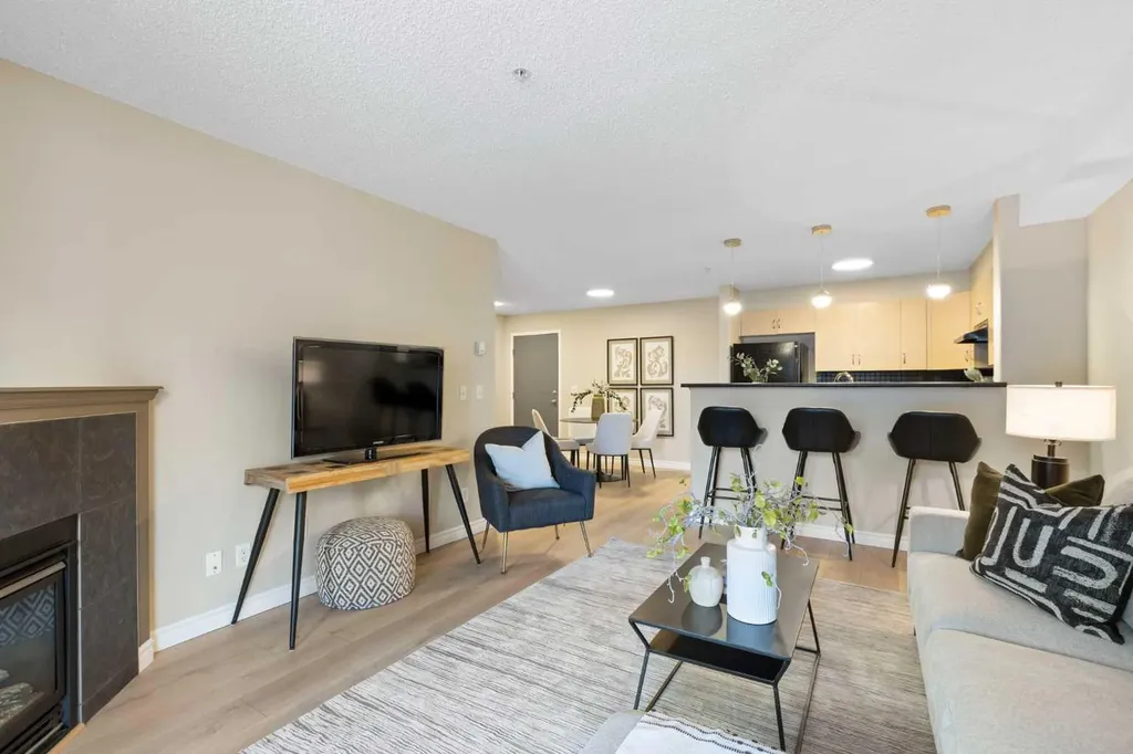10 Prestwick Bay SE Calgary AB T2Z 0B4