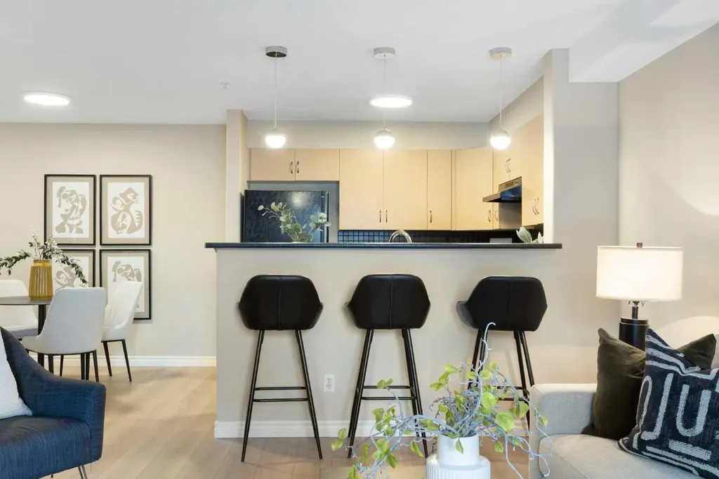 10 Prestwick Bay SE Calgary AB T2Z 0B4