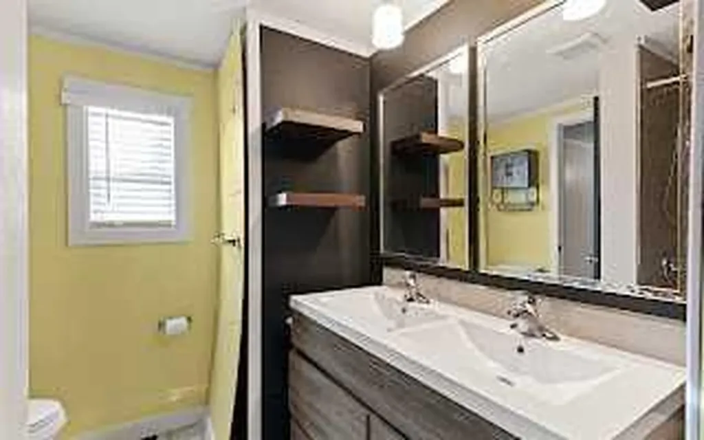 6724 17 Avenue SE Calgary AB T2A 4V5