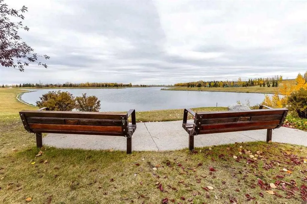 6724 17 Avenue SE Calgary AB T2A 4V5