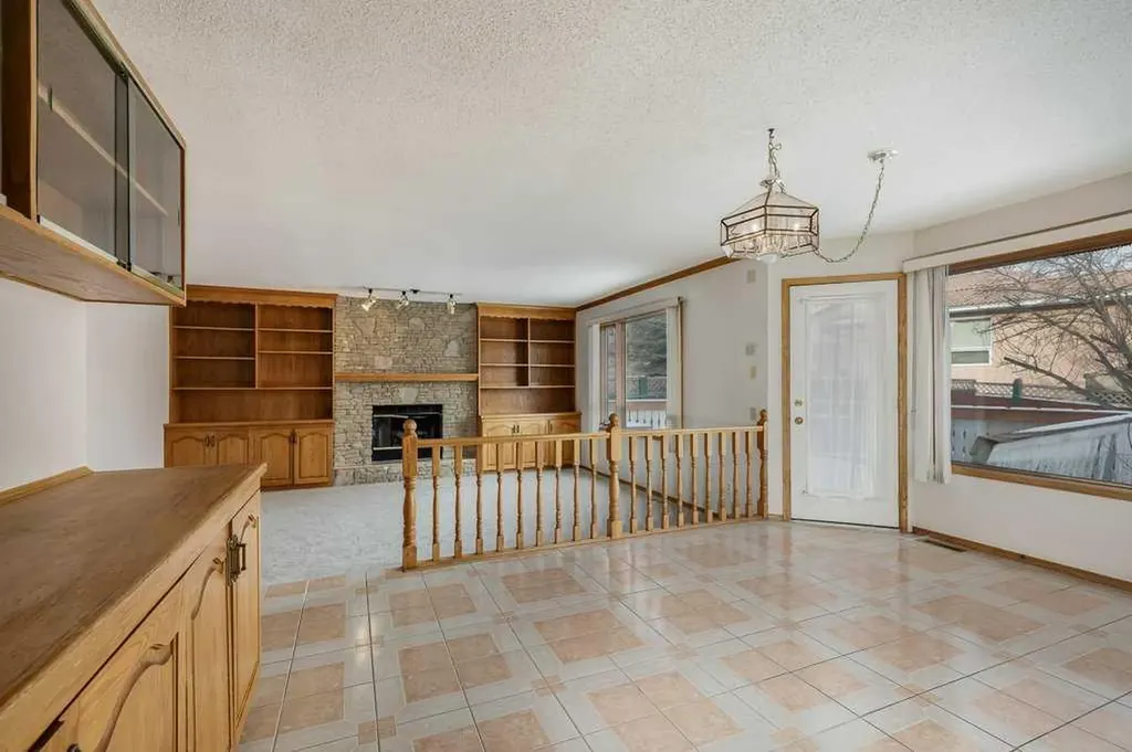 106 Sienna Hills Drive SW Calgary AB T3H 2C8