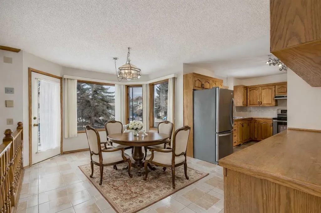 106 Sienna Hills Drive SW Calgary AB T3H 2C8