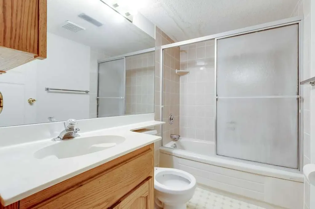 106 Sienna Hills Drive SW Calgary AB T3H 2C8
