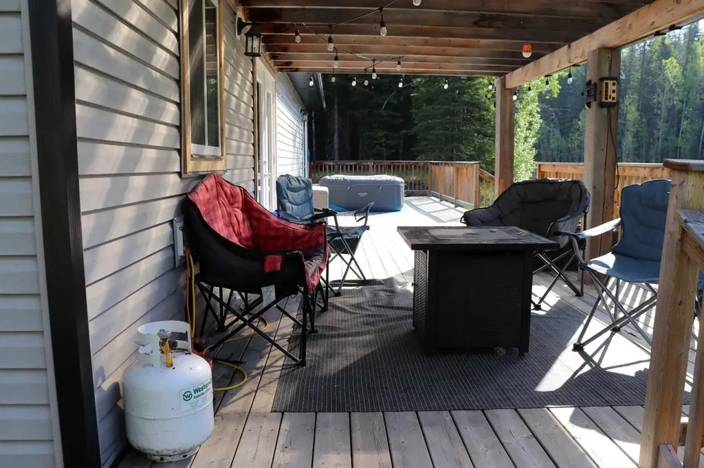 54019C Range Road 165 Rural Yellowhead County AB T7E 3N1