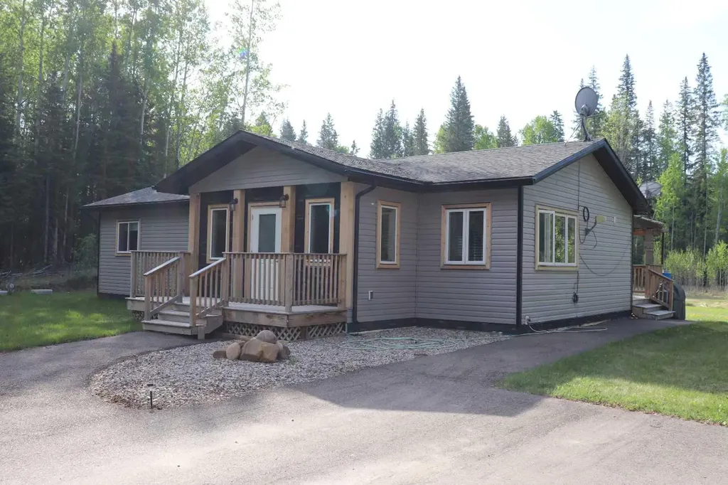 54019C Range Road 165 Rural Yellowhead County AB T7E 3N1
