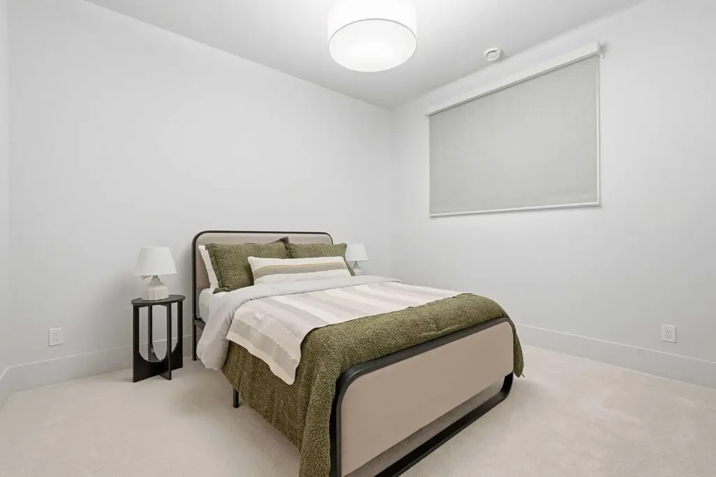 741 Serenity Bend Heritage Pointe AB T1S 3X3