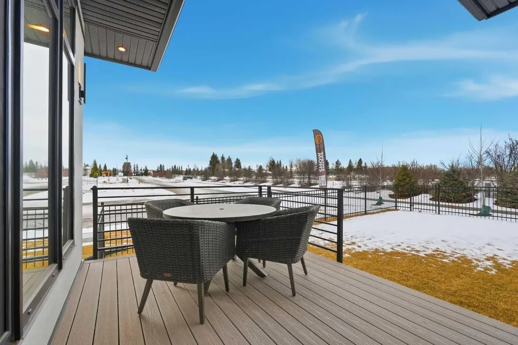 741 Serenity Bend Heritage Pointe AB T1S 3X3