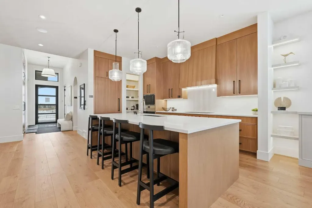 741 Serenity Bend Heritage Pointe AB T1S 3X3