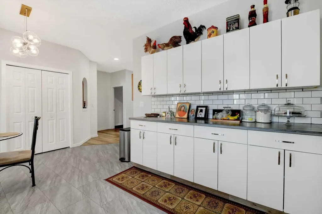 5206 48 Street Valleyview AB T0H 3N0