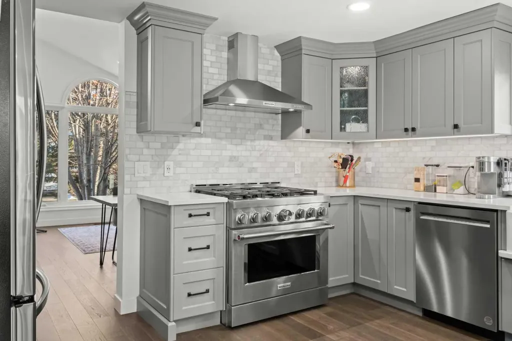 51 Hunters Crescent Okotoks AB T1S1M2