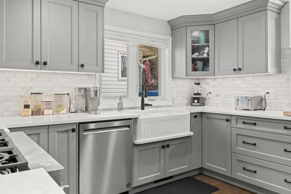 51 Hunters Crescent Okotoks AB T1S1M2