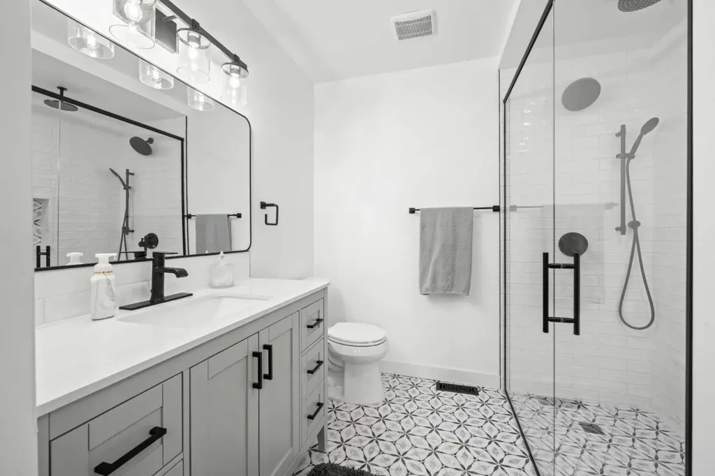 51 Hunters Crescent Okotoks AB T1S1M2