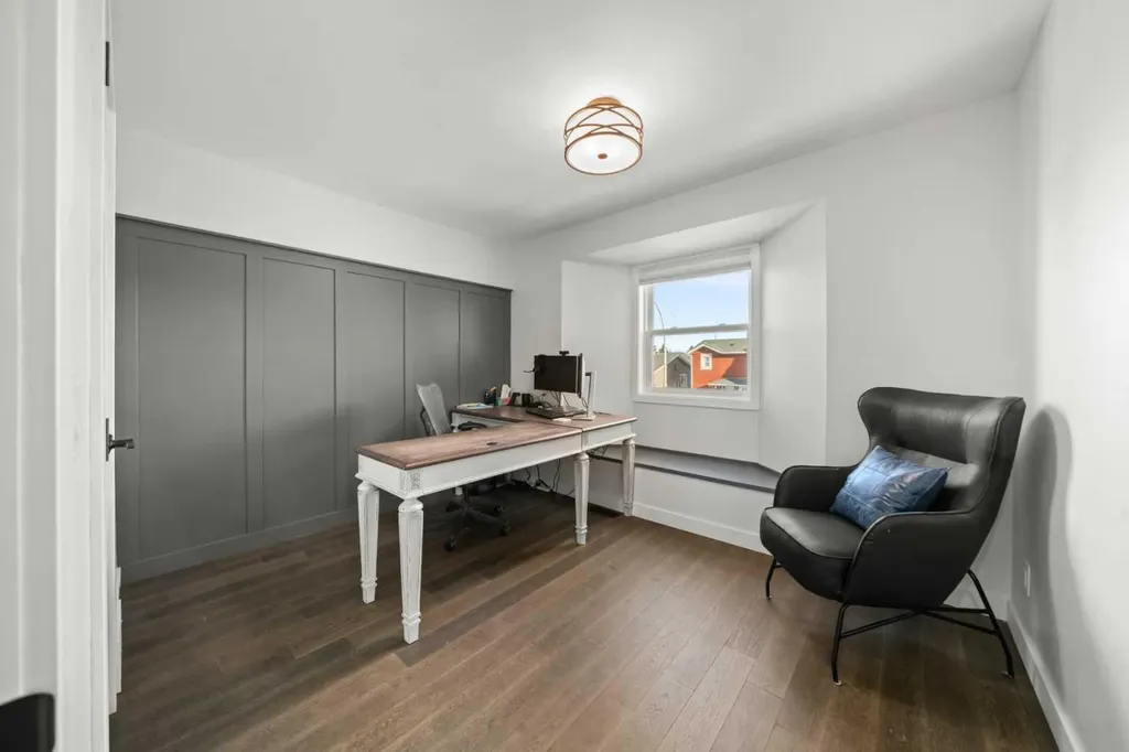 51 Hunters Crescent Okotoks AB T1S1M2