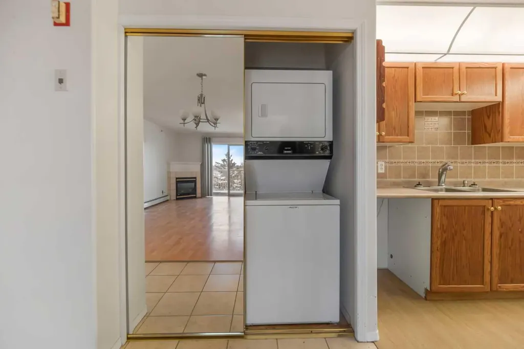 6224 17 Avenue SE Calgary AB T2A 7X8