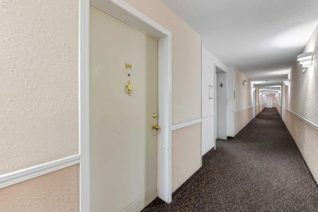 6224 17 Avenue SE Calgary AB T2A 7X8