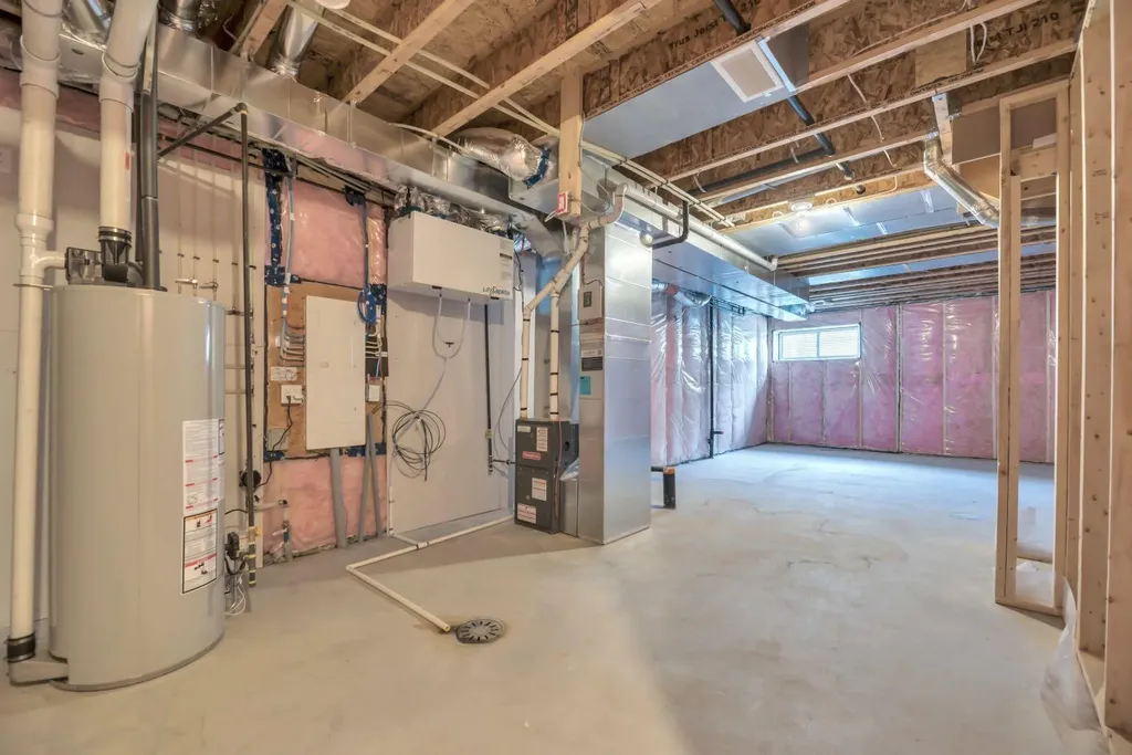 247 Annette Villas NW Calgary AB T3R 2K5