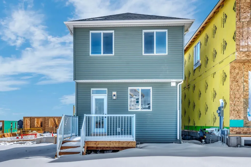 247 Annette Villas NW Calgary AB T3R 2K5