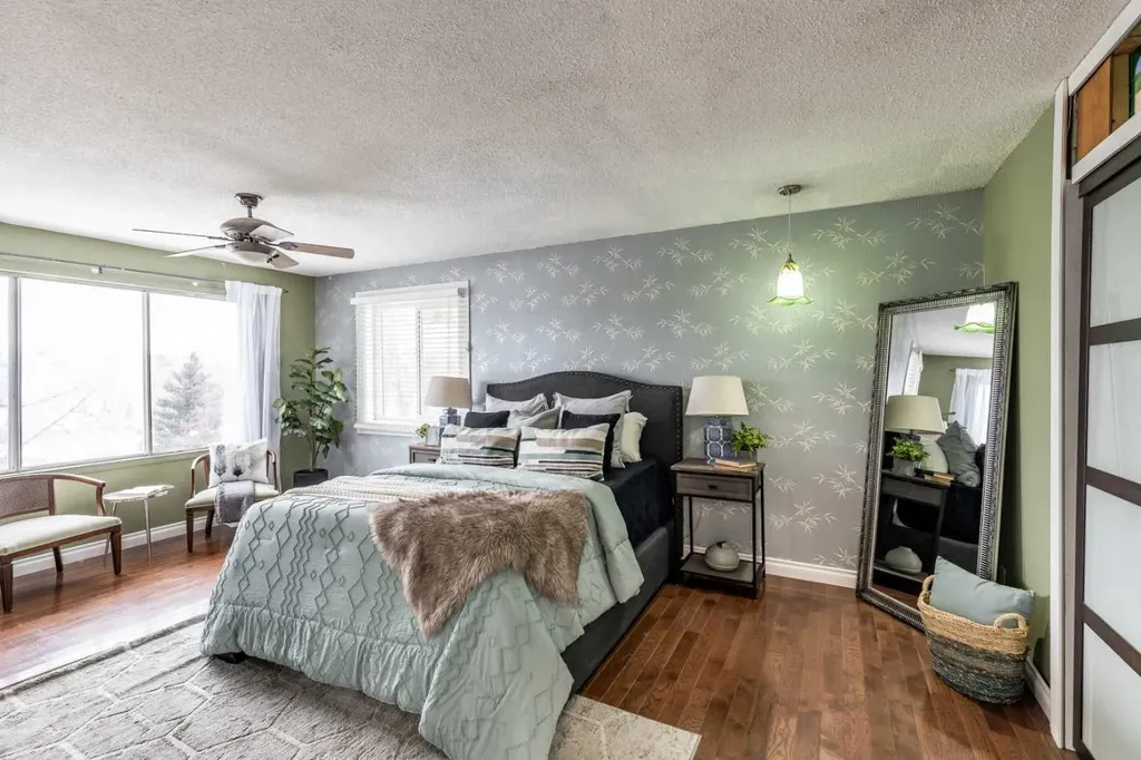 176 1 Street SW Medicine Hat AB T1A3Y9