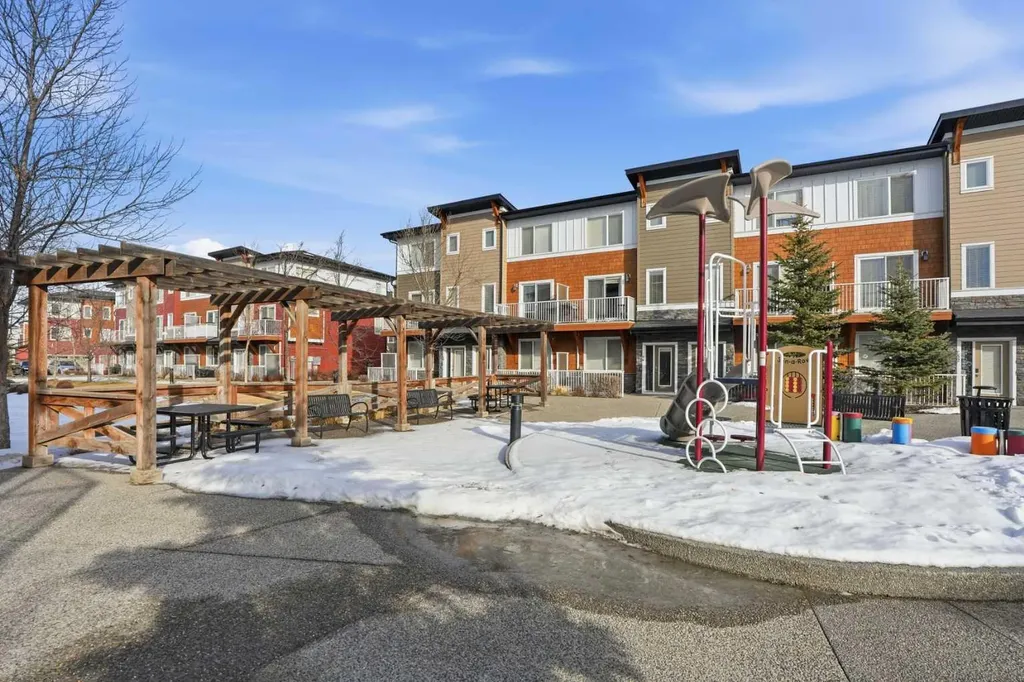 111 Rainbow Falls Gate Chestermere AB T1X 0Z4