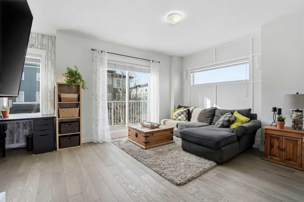 111 Rainbow Falls Gate Chestermere AB T1X 0Z4