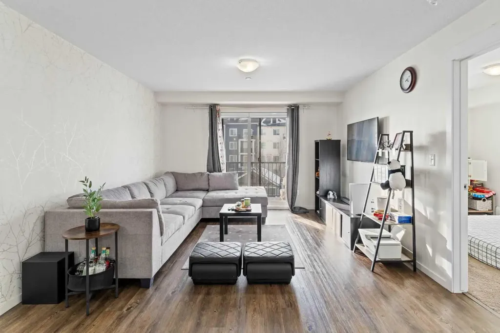 99 Copperstone Park SE Calgary AB T2Z 5C9