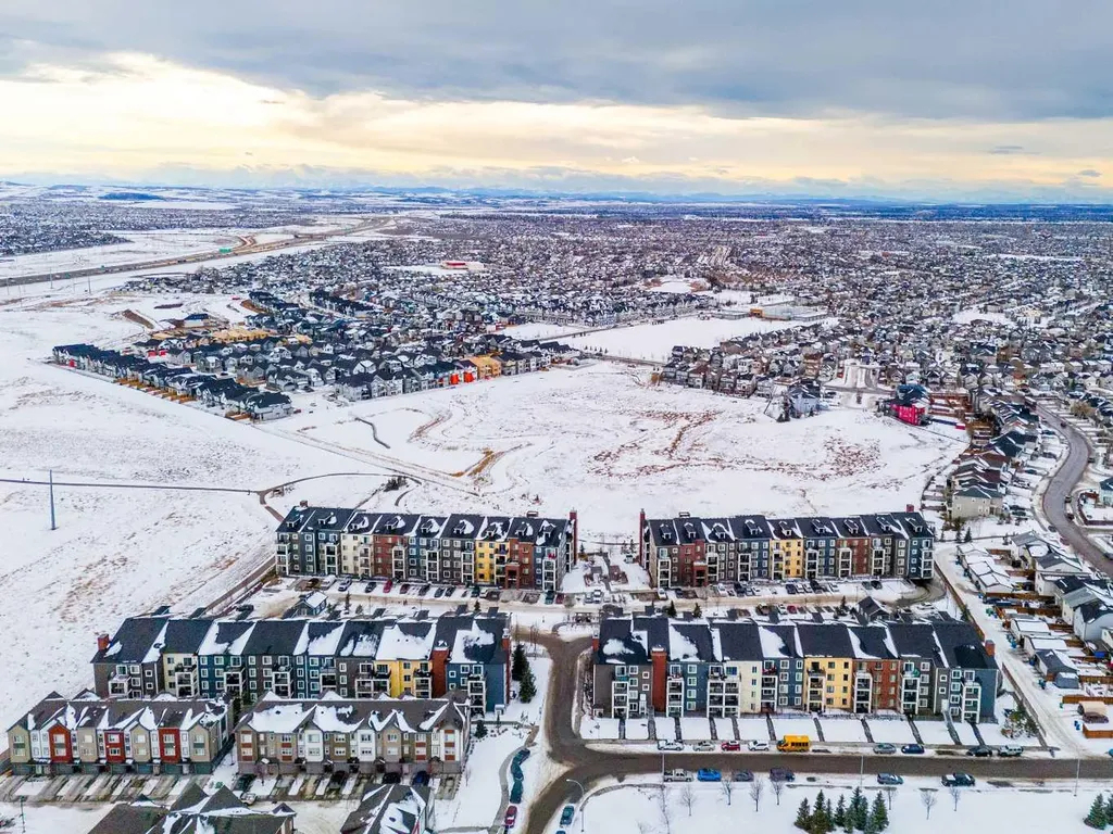 99 Copperstone Park SE Calgary AB T2Z 5C9