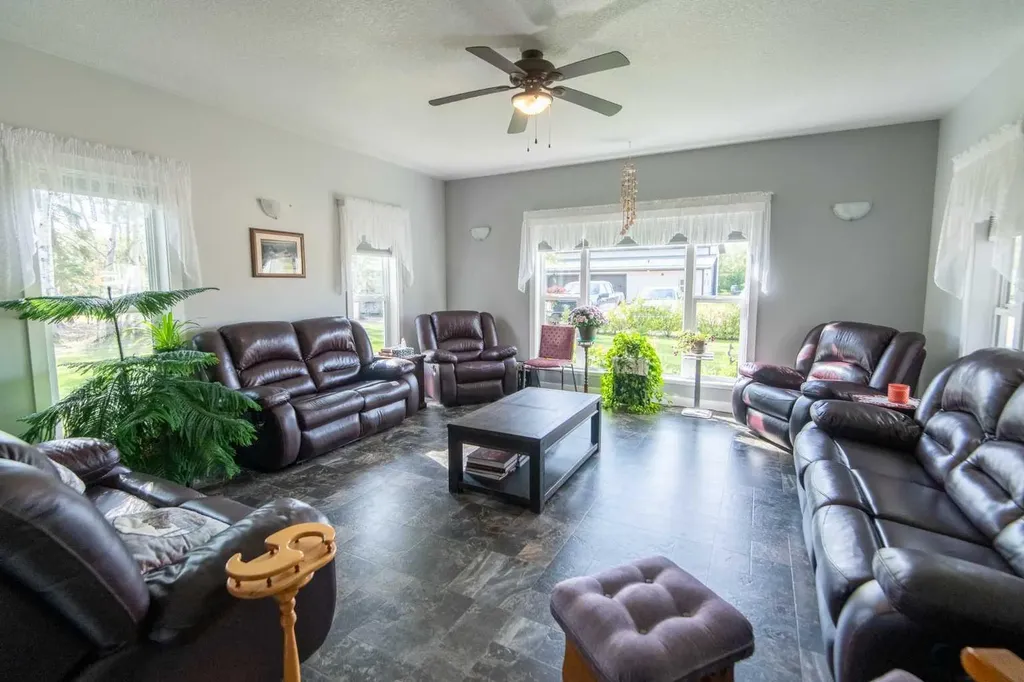 114 Greenwood Bend Rural Mackenzie County AB T0H 2H0
