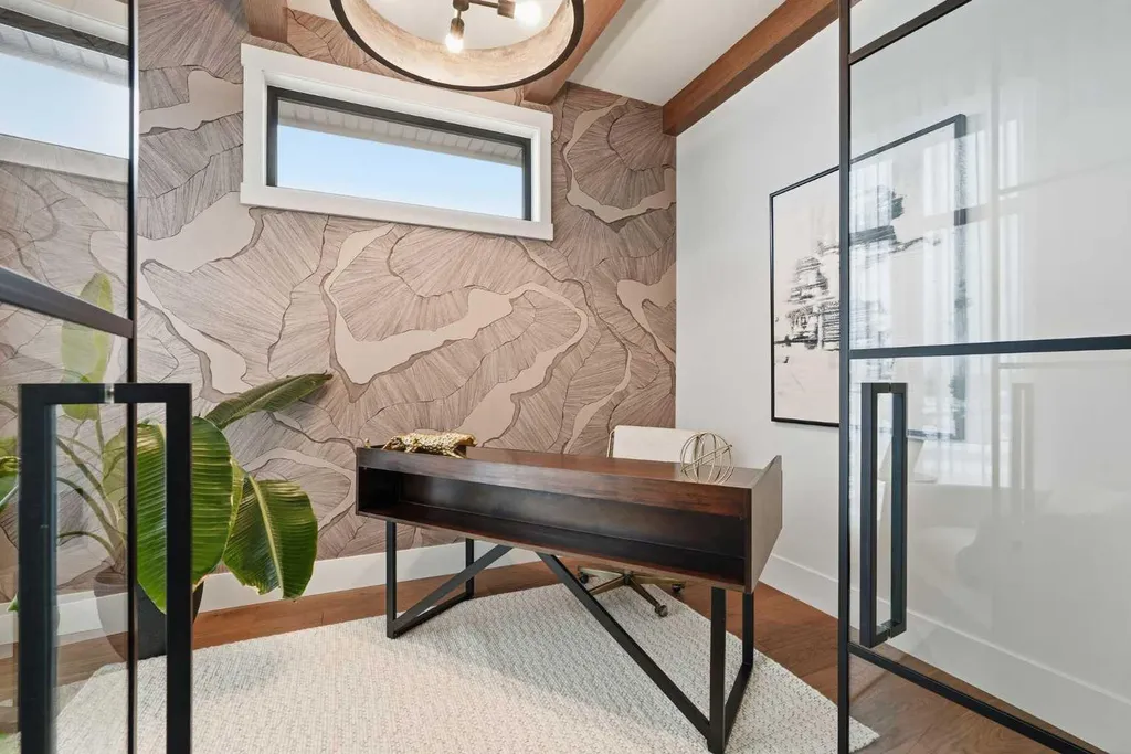 745 Serenity Bend Heritage Pointe AB T1S3X3