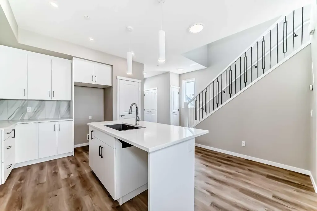 413 Hotchkiss Drive SE Calgary AB T3S 0S8