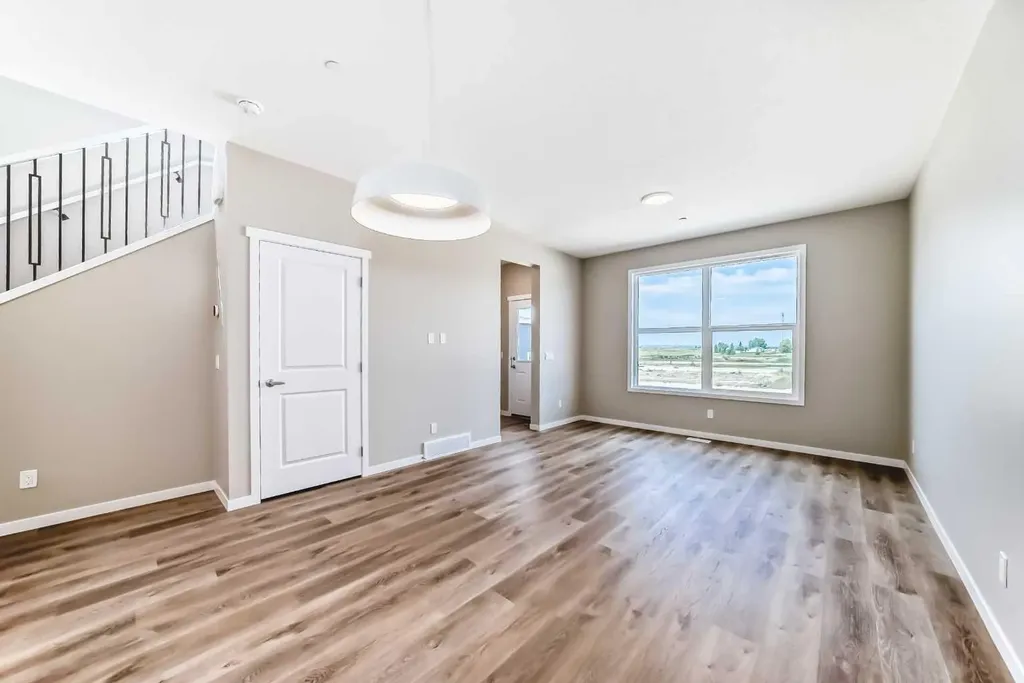 413 Hotchkiss Drive SE Calgary AB T3S 0S8