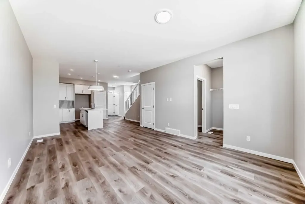 413 Hotchkiss Drive SE Calgary AB T3S 0S8