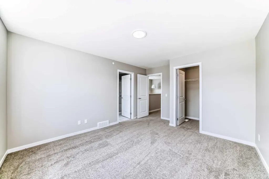 413 Hotchkiss Drive SE Calgary AB T3S 0S8