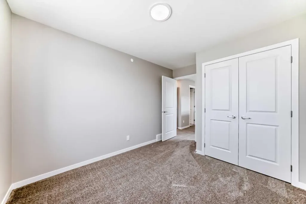 413 Hotchkiss Drive SE Calgary AB T3S 0S8