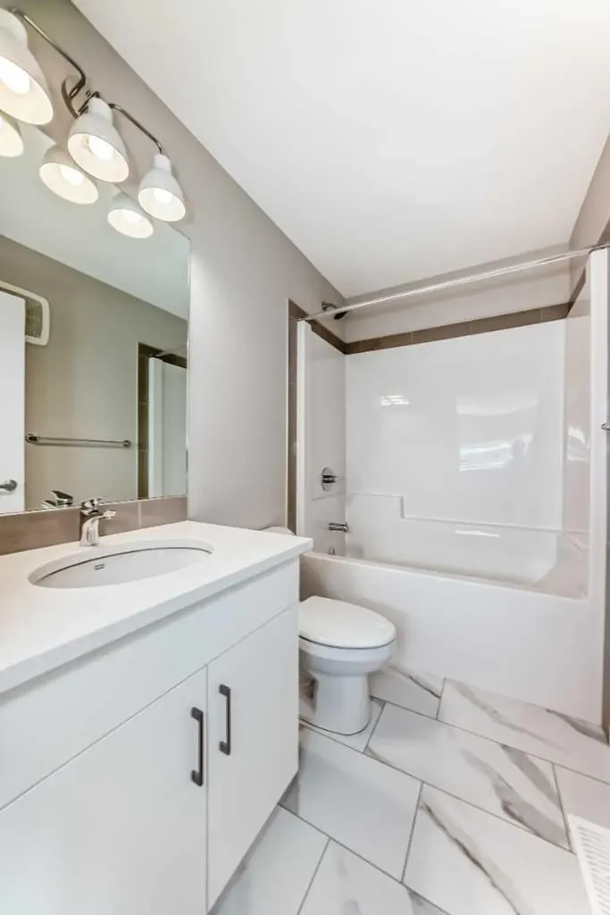 413 Hotchkiss Drive SE Calgary AB T3S 0S8