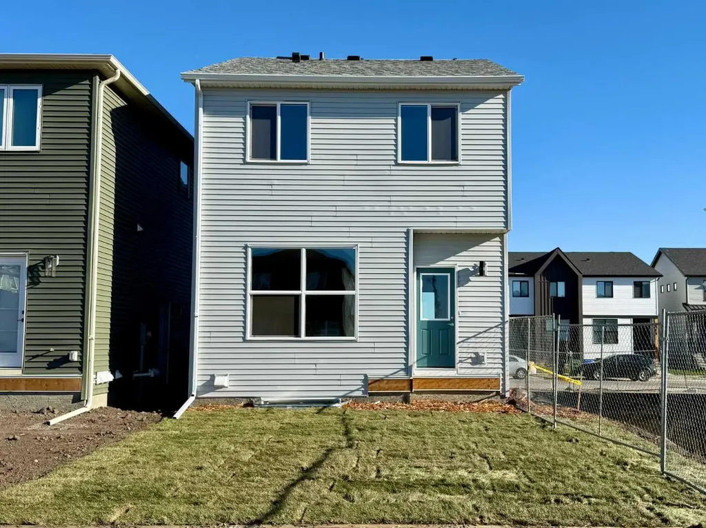 413 Hotchkiss Drive SE Calgary AB T3S 0S8