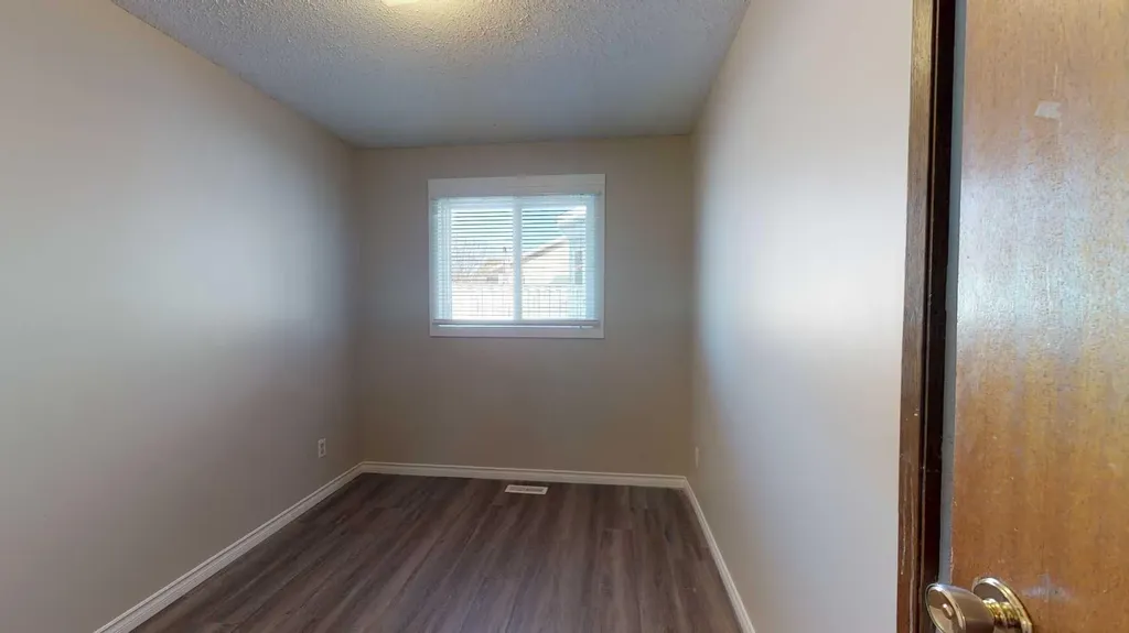 9316 70a Avenue Grande Prairie AB T8V 6C9