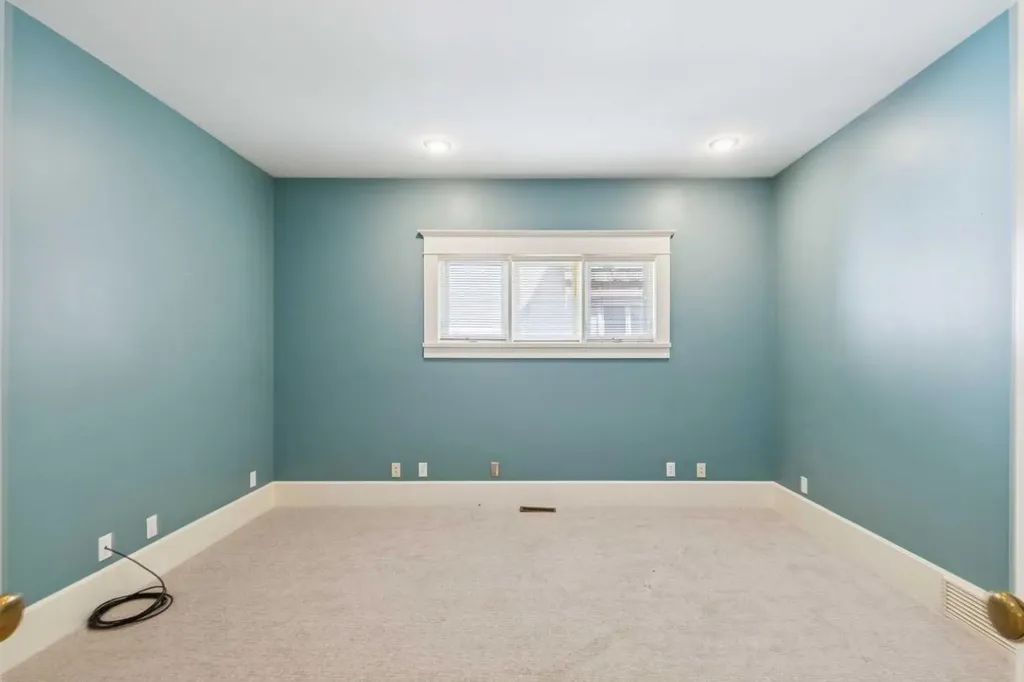 3019 6 Street SW Calgary AB T2S 2M1