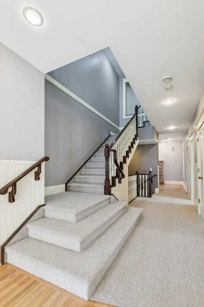 3019 6 Street SW Calgary AB T2S 2M1