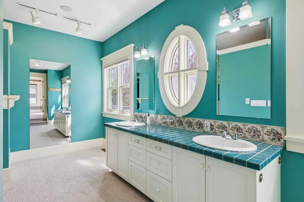 3019 6 Street SW Calgary AB T2S 2M1